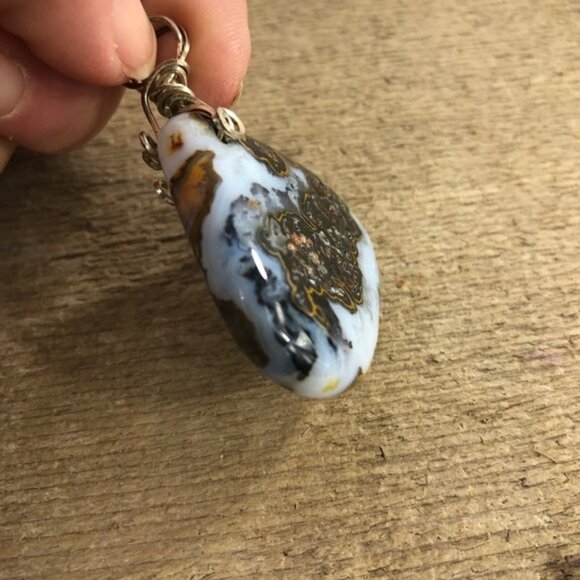 Rare Crazy Lace Multi-Colored Agate Pendant - Picture 5 of 5
